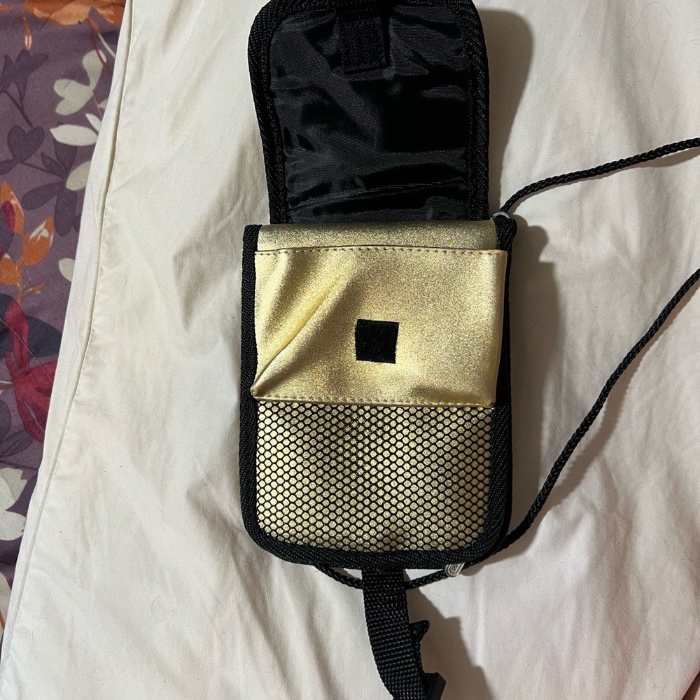 Pokemon Gold Gameboy Color Case - Picture 5 of 8